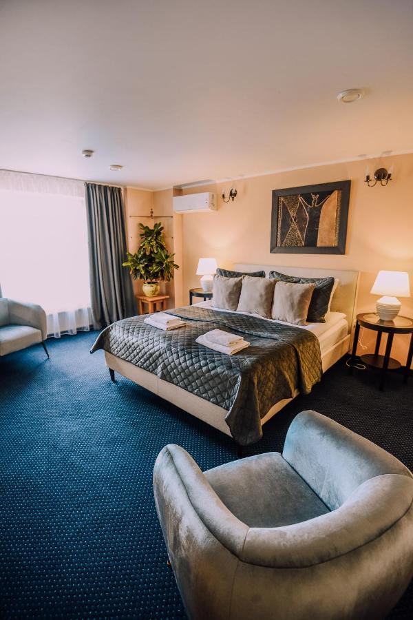 Jolanta Hotel Aluksne Bagian luar foto