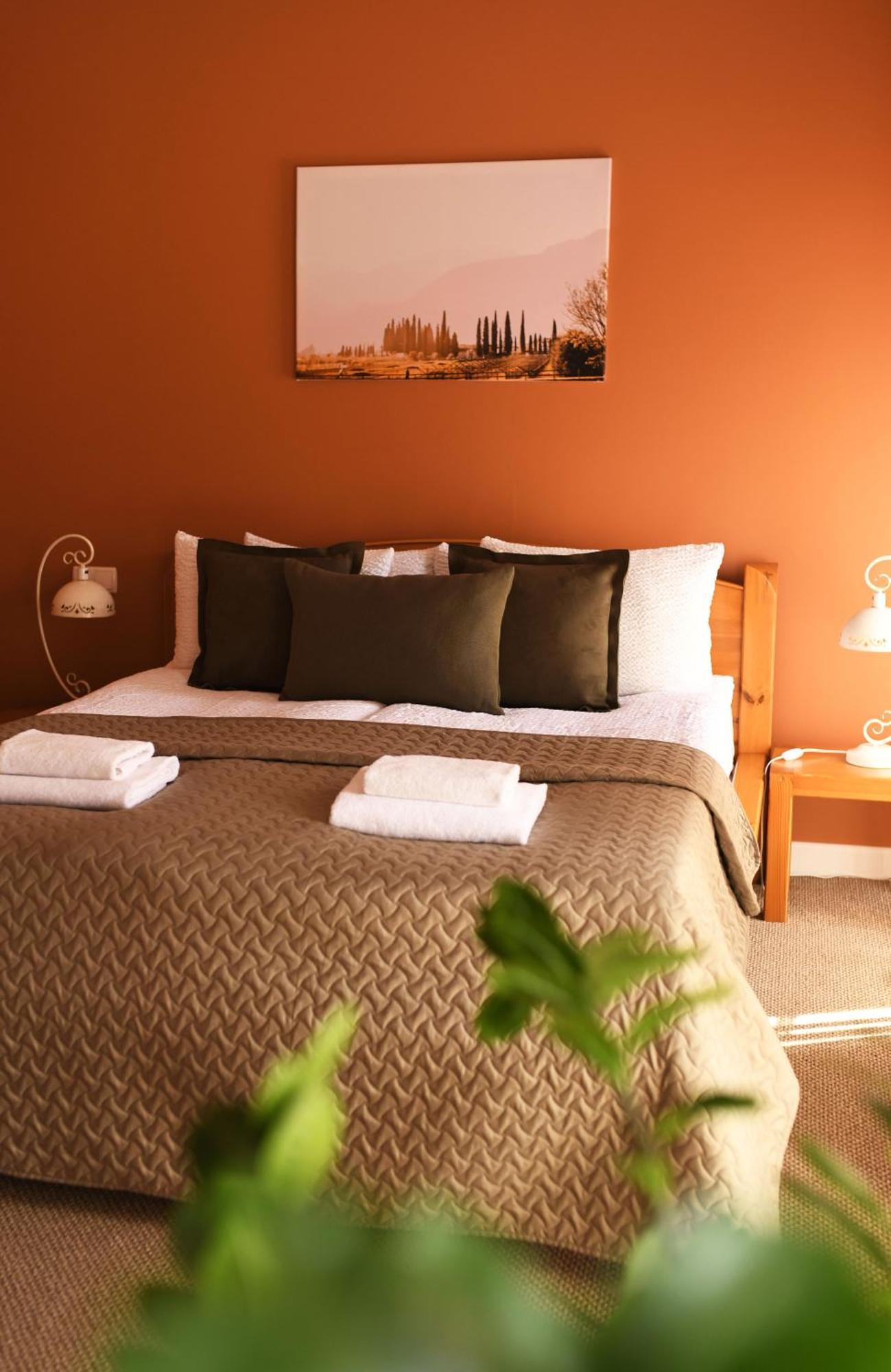 Jolanta Hotel Aluksne Bagian luar foto